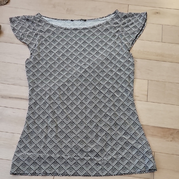 Retro Geo-patterned SleevelesShell - Picture 2 of 4